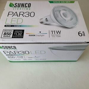 SUNCO 5 Pack Par30 Bulbs 11W Equivalent 75W 5000k Daylight Dusk To Dawn Sensor